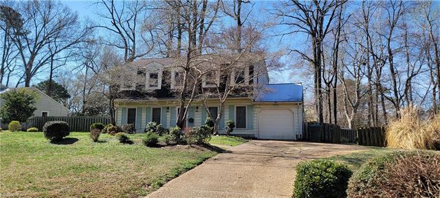 99 W Rexford DR, Newport News, VA 23608