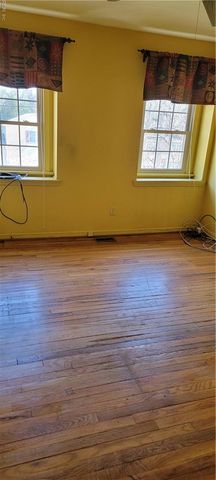 99 W Rexford DR, Newport News, VA 23608