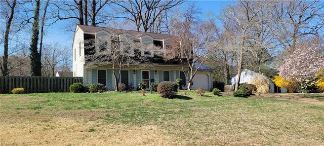 99 W Rexford DR, Newport News, VA 23608