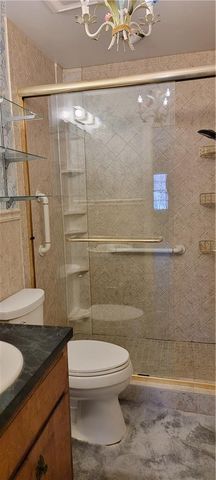 99 W Rexford DR, Newport News, VA 23608