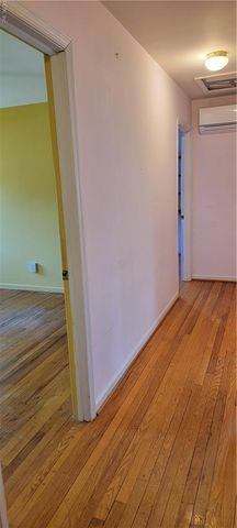 99 W Rexford DR, Newport News, VA 23608