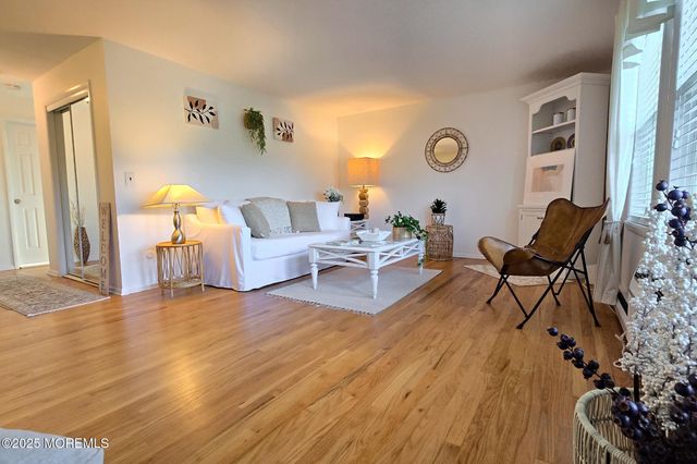 310 Maryland Avenue, 24B, Point Pleasant Beach, NJ 08742