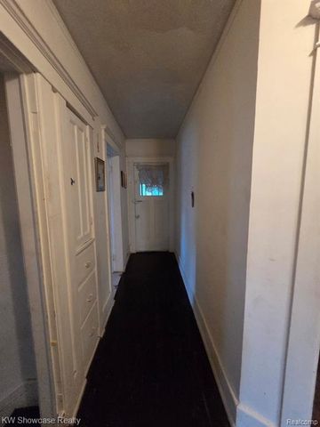 917 Burlingame Street, Detroit, MI 48202