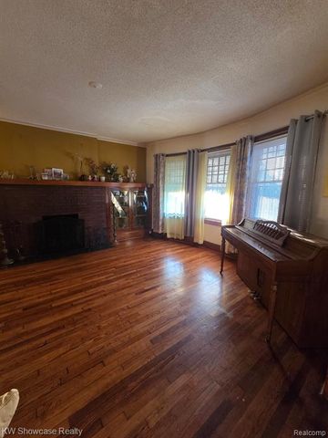 917 Burlingame Street, Detroit, MI 48202