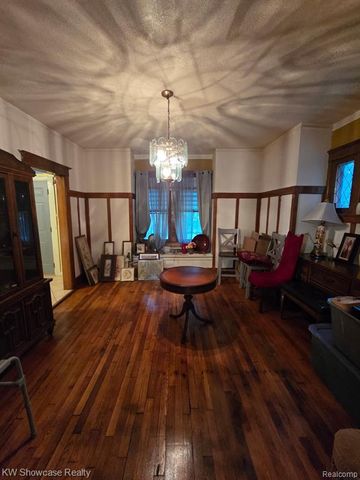 917 Burlingame Street, Detroit, MI 48202
