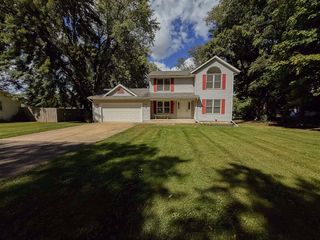 9353 E De Avenue, Richland, MI 49083