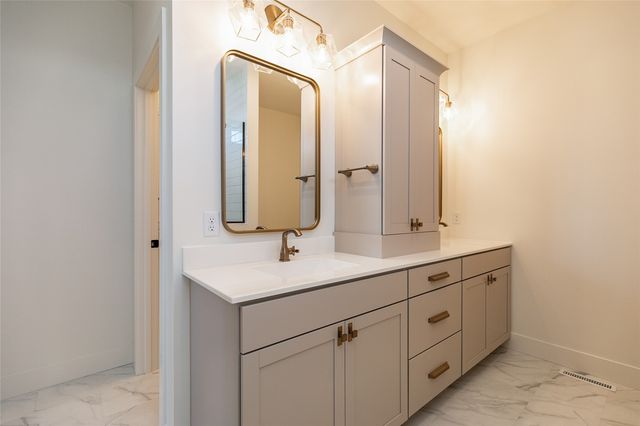 841 Longbow Court, Marion, IA 52302