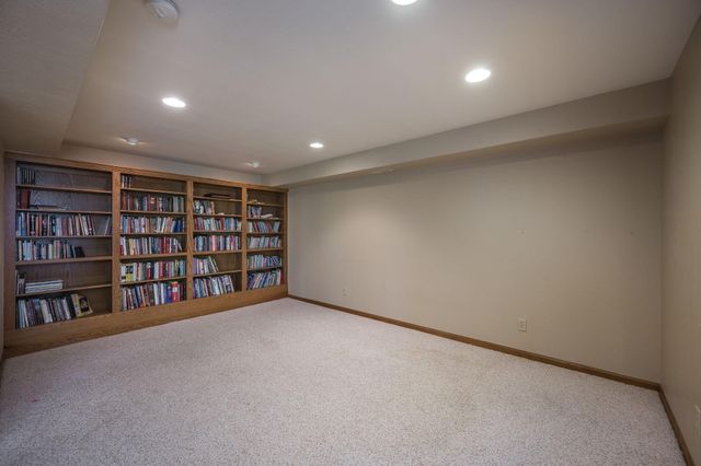 180 JoRay Drive, Mankato, MN 56001