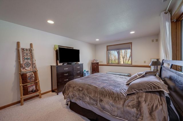 180 JoRay Drive, Mankato, MN 56001