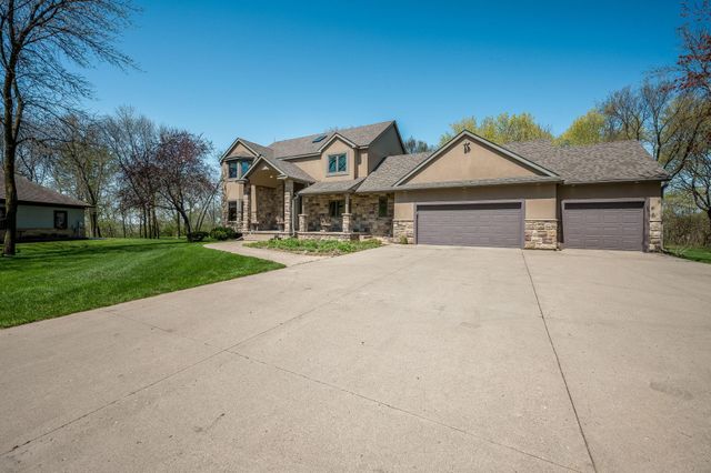 180 JoRay Drive, Mankato, MN 56001