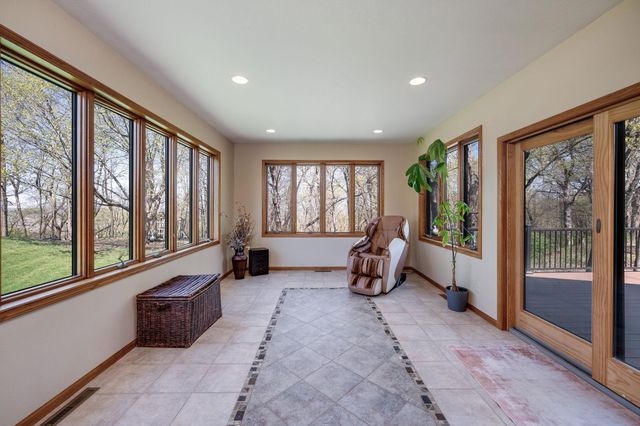 180 JoRay Drive, Mankato, MN 56001