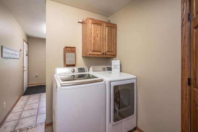 180 JoRay Drive, Mankato, MN 56001