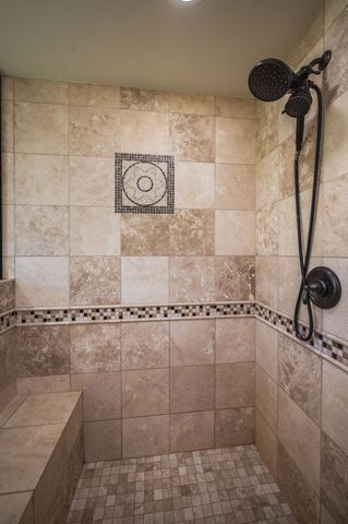 180 JoRay Drive, Mankato, MN 56001