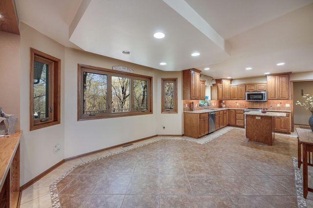 180 JoRay Drive, Mankato, MN 56001