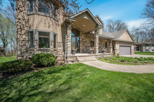 180 JoRay Drive, Mankato, MN 56001