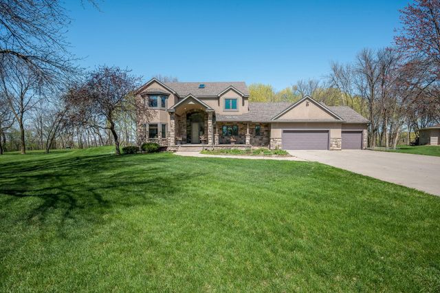 180 JoRay Drive, Mankato, MN 56001