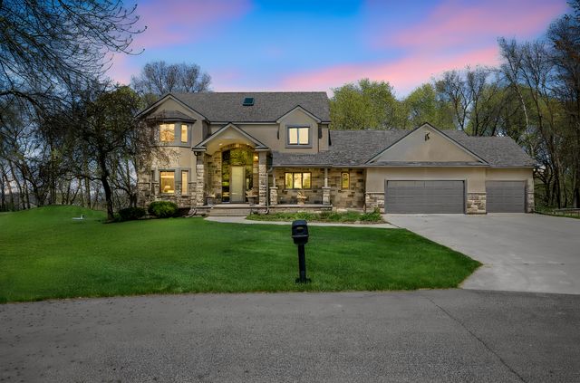 180 JoRay Drive, Mankato, MN 56001