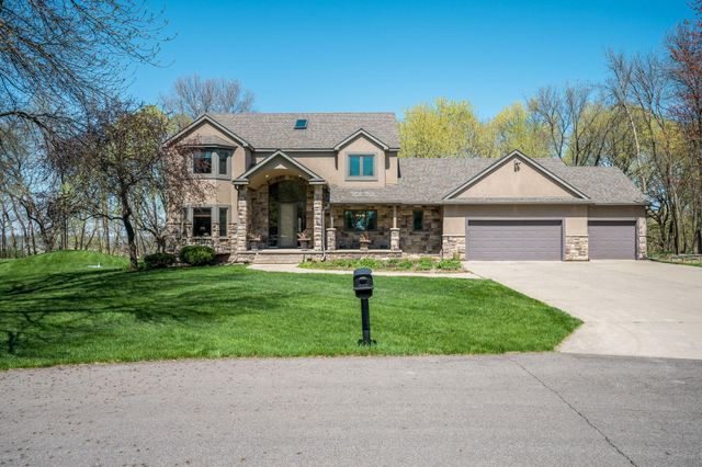 180 JoRay Drive, Mankato, MN 56001