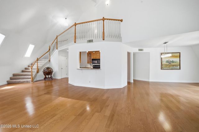 9017 W Simmons Circle, Ocean Springs, MS 39564