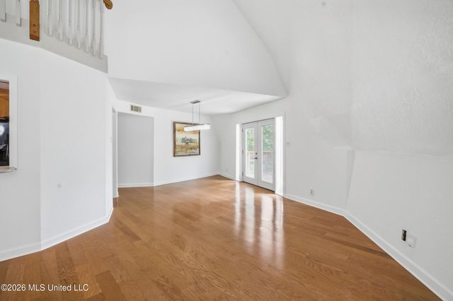 9017 W Simmons Circle, Ocean Springs, MS 39564