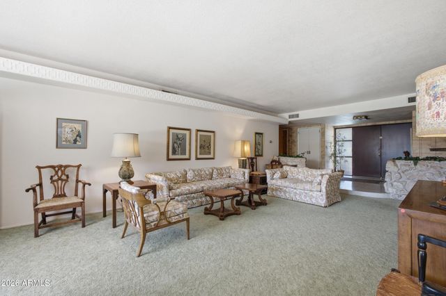 337 E GENEVA Drive, Tempe, AZ 85282