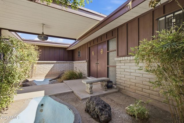 337 E GENEVA Drive, Tempe, AZ 85282