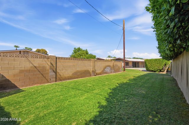 337 E GENEVA Drive, Tempe, AZ 85282