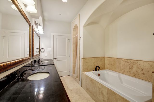 4111 Rawlins Street 302, Dallas, TX 75219