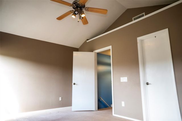 11901 Swearingen DR 18-D, Austin, TX 78758