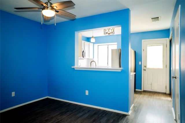 11901 Swearingen DR 18-D, Austin, TX 78758