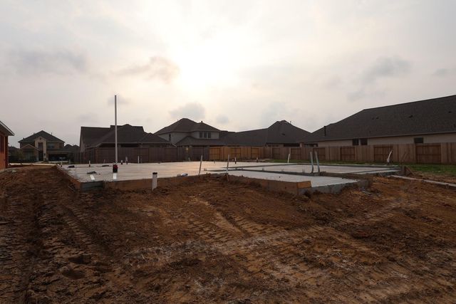 12323 Hackberry Drive, Mont Belvieu, TX 77523