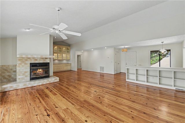 8 Sail Maker Court, Salem, SC 29676