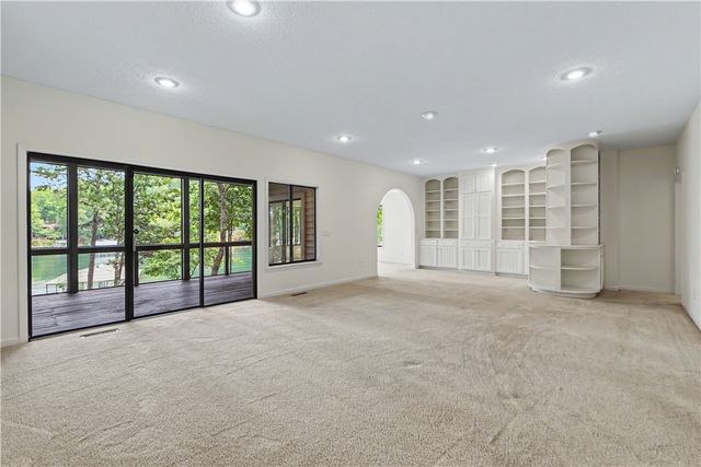 8 Sail Maker Court, Salem, SC 29676