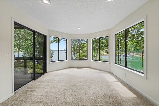 8 Sail Maker Court, Salem, SC 29676
