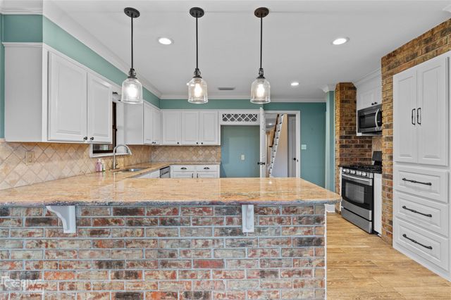 6095 Keithville Springridge Road, Keithville, LA 71047