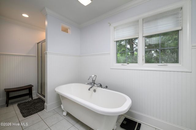 906 Leeward Drive, New Bern, NC 28562