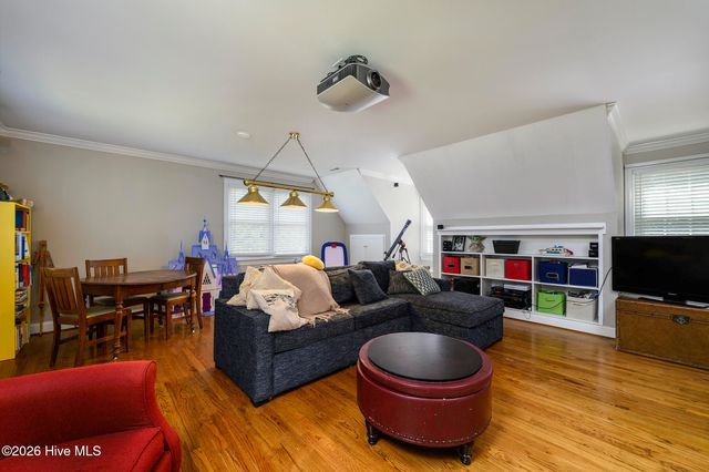 906 Leeward Drive, New Bern, NC 28562