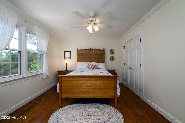 906 Leeward Drive, New Bern, NC 28562