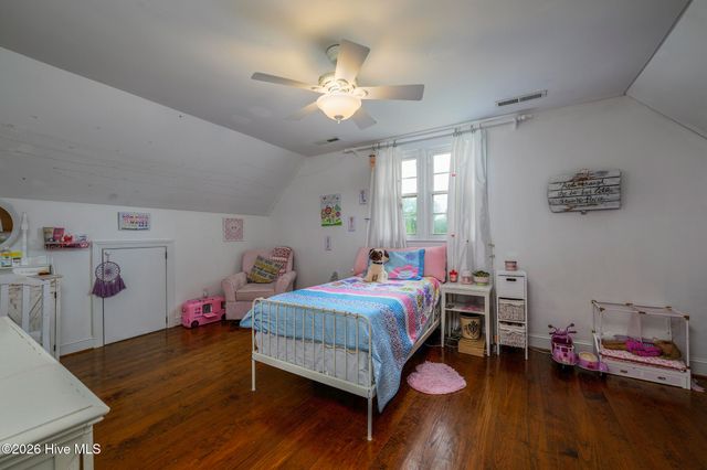 906 Leeward Drive, New Bern, NC 28562