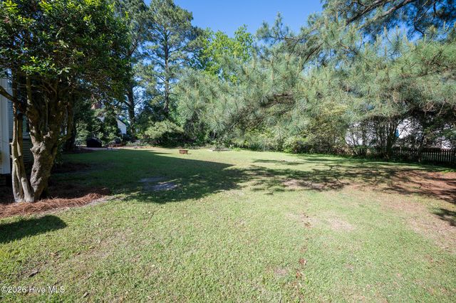 906 Leeward Drive, New Bern, NC 28562