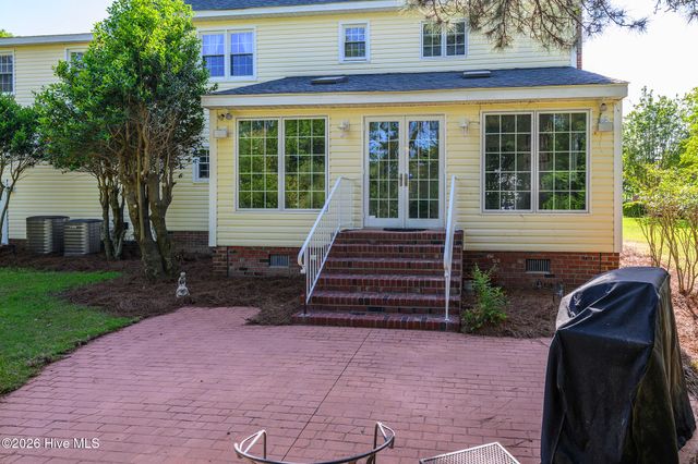 906 Leeward Drive, New Bern, NC 28562