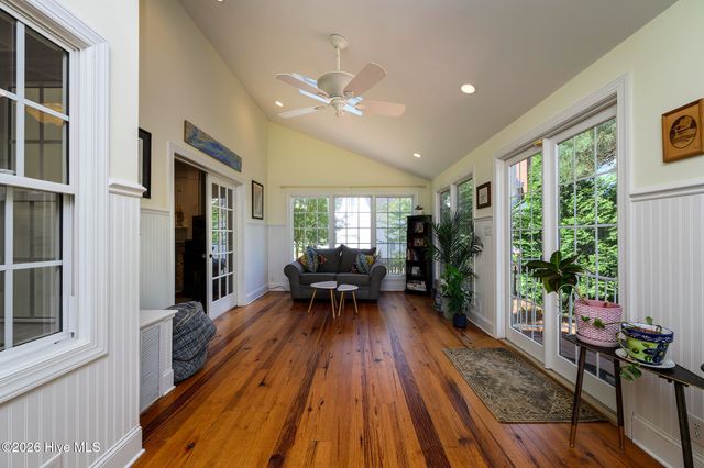 906 Leeward Drive, New Bern, NC 28562