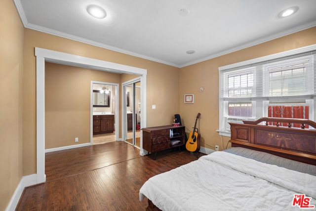 3941 2nd Avenue, Los Angeles, CA 90008