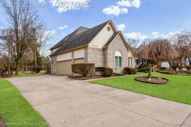 56688 Portsmouth Drive, Shelby Charter Township, MI 48316