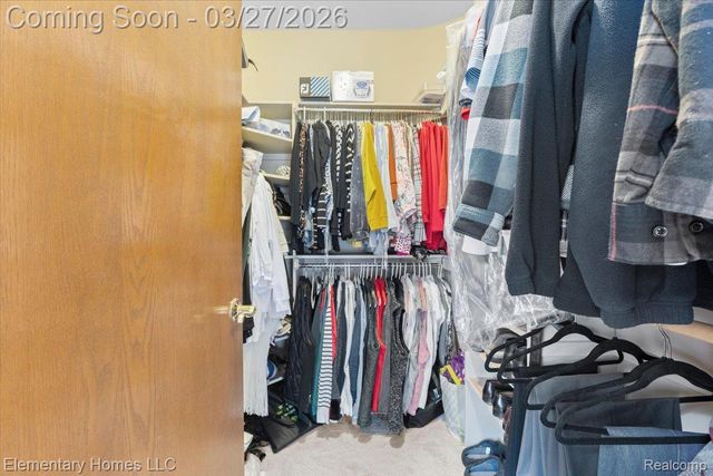 56688 Portsmouth Drive, Shelby Charter Township, MI 48316