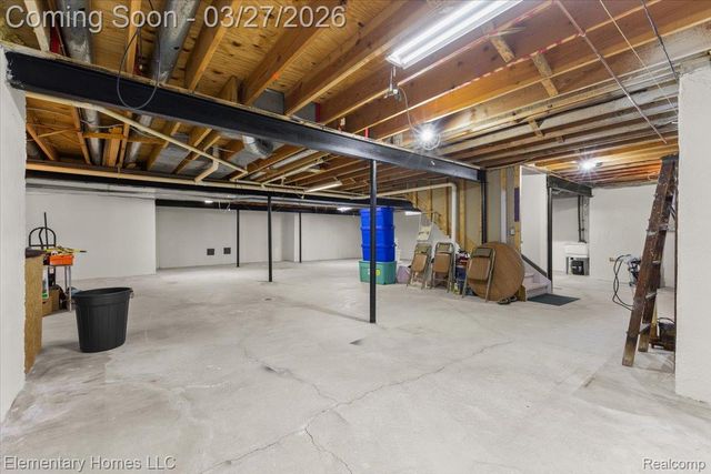 56688 Portsmouth Drive, Shelby Charter Township, MI 48316