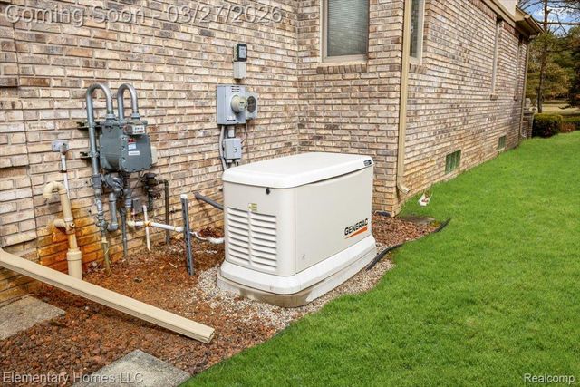 56688 Portsmouth Drive, Shelby Charter Township, MI 48316