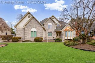 56688 Portsmouth Drive, Shelby Charter Township, MI 48316