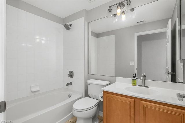 2022 Fairmont LN, Naples, FL 34120