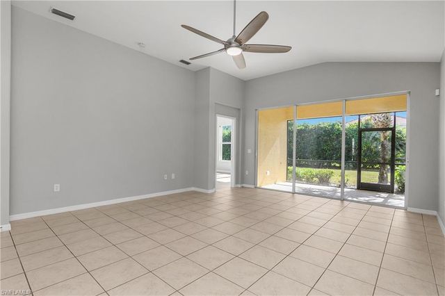 2022 Fairmont LN, Naples, FL 34120